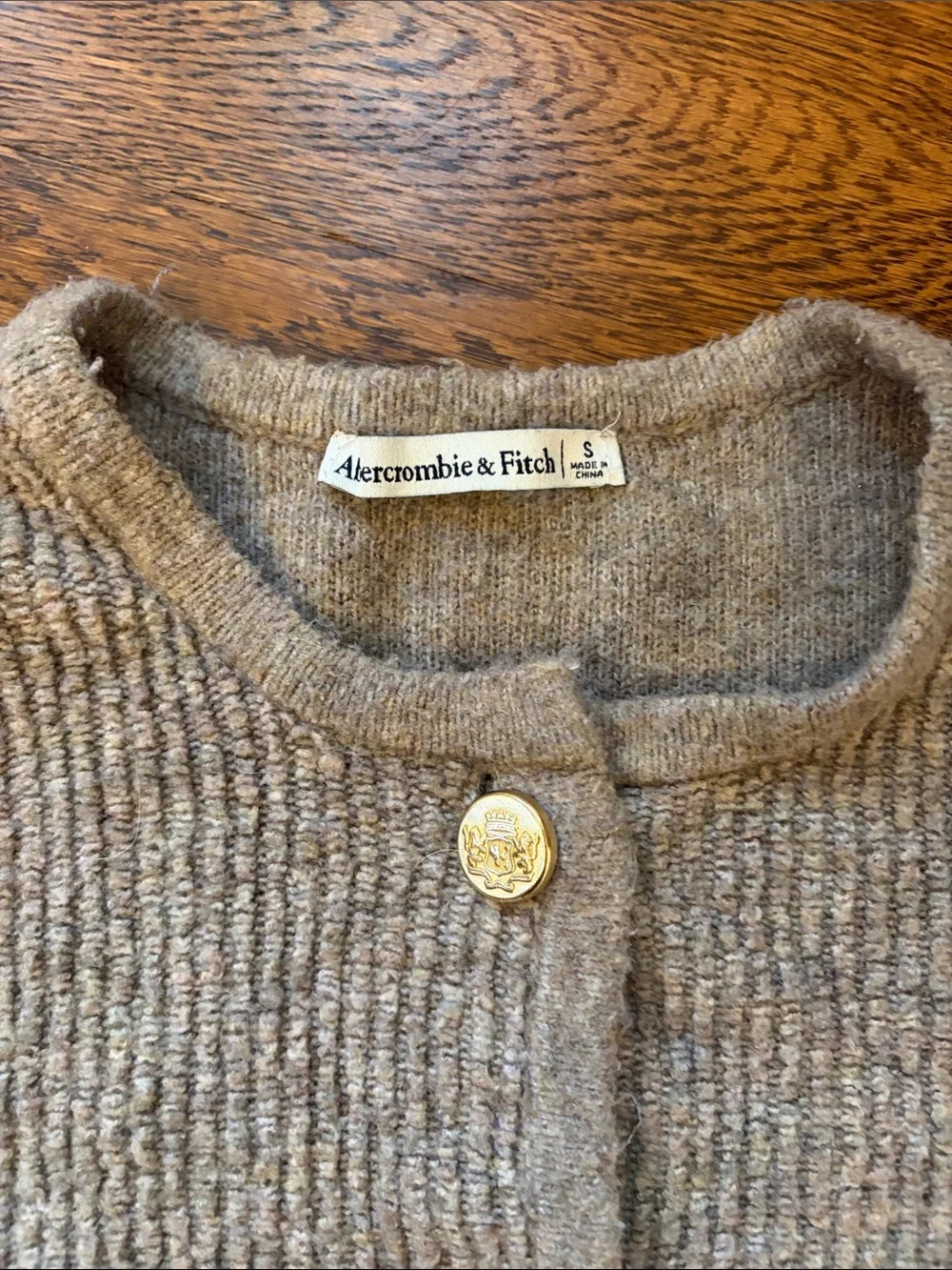 Abercrombie & Fitch Taupe Ribbed Knit Cardigan with Gold Button - Picture 2 of 3